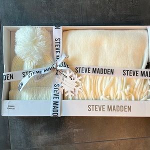 NWT Steve Madden beanie and scarf